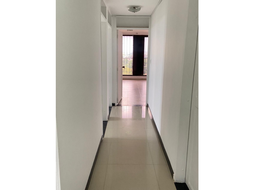 Vendo apartamento 13avo piso, Cuarto de lengua. Sur cali W9838823JE — foto 4