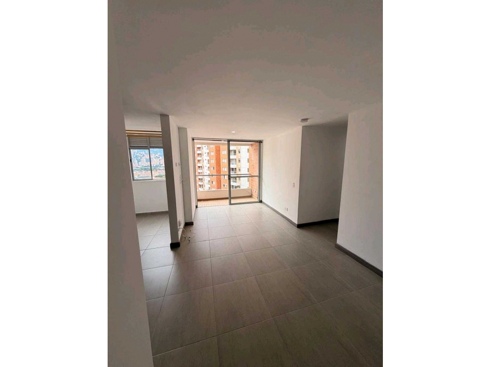 SE VENDE APARTAMENTO EN ITAGUI — foto 2