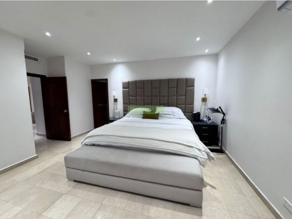SE VENDE APARTAMENTO 344mts2 VILLA COUNTRY