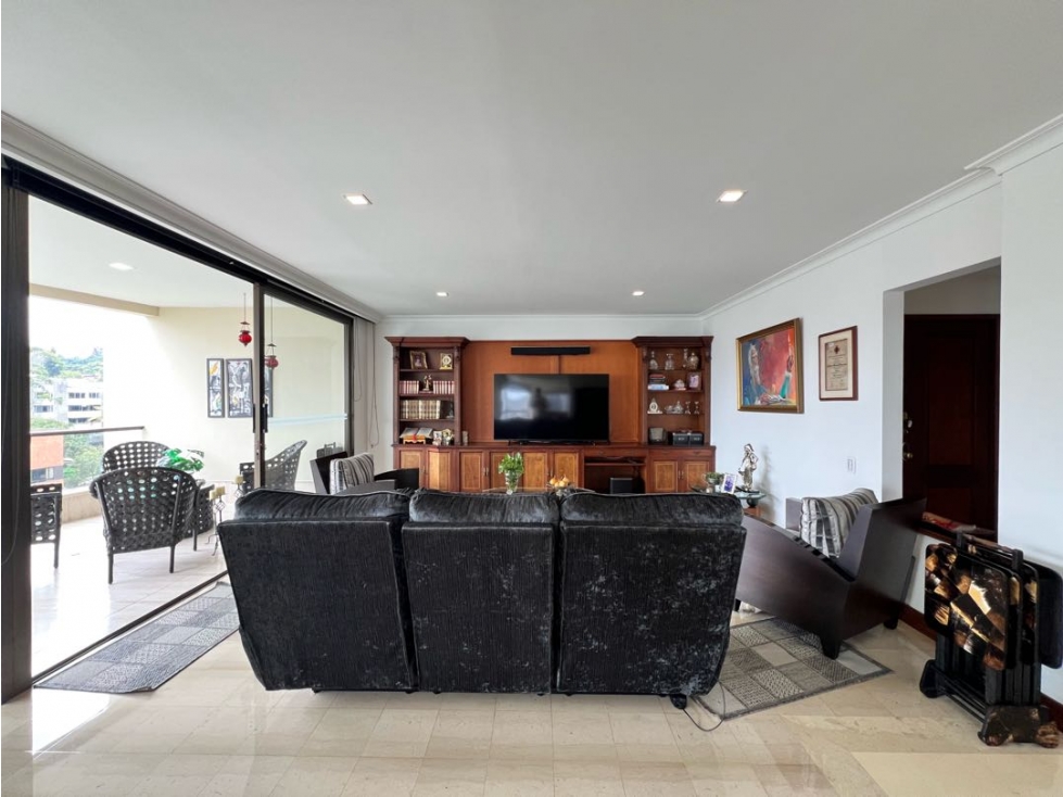 Se Vende Apartamento Amplio En La Loma De Los Gonzalez — foto 2