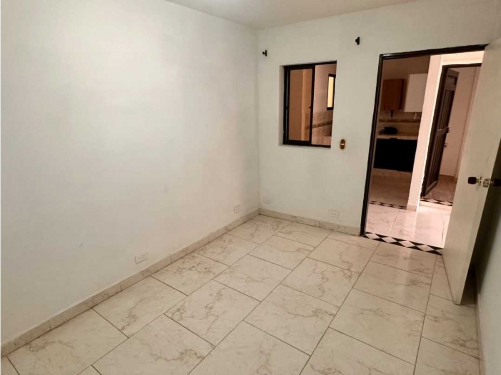 APARTAMENTO AMPLIO PARA REMODELACIÓN EN COPACABANA BARRIO EL TABLAZO — foto 6