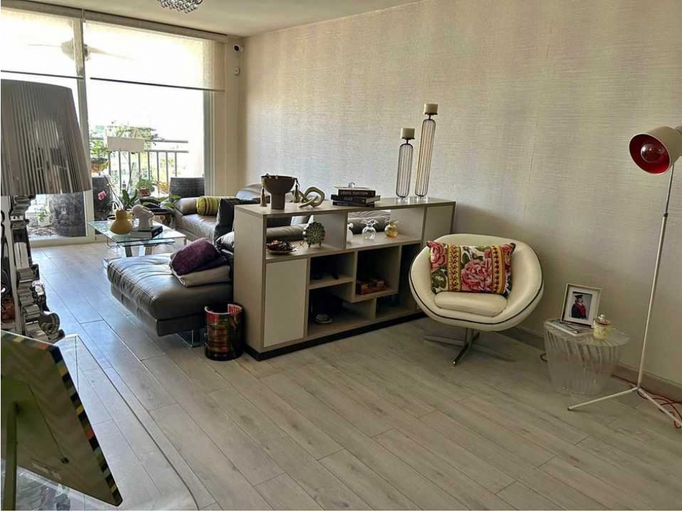 SE VENDE APARTAMENTO AMUEBLADO EN OBARRIO 128 MTS 3 REC +CBE — foto 4