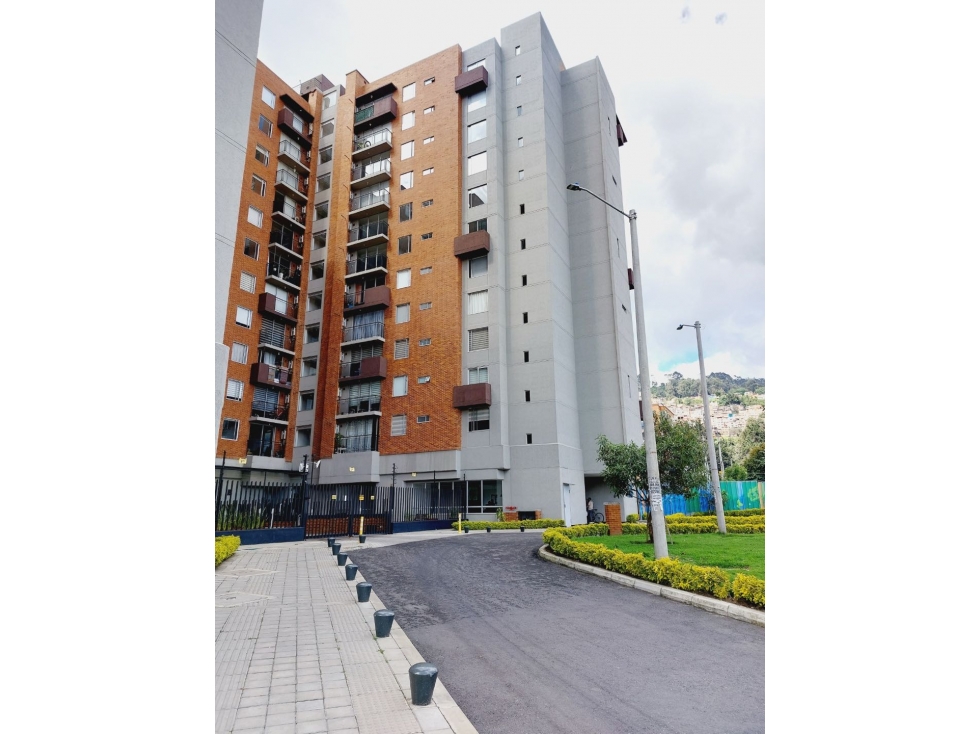 OPORTUNIDAD!! VENDO APARTAMENTO.BALCÓN ARRENDADO ESAN ANTONIO NORTE.P