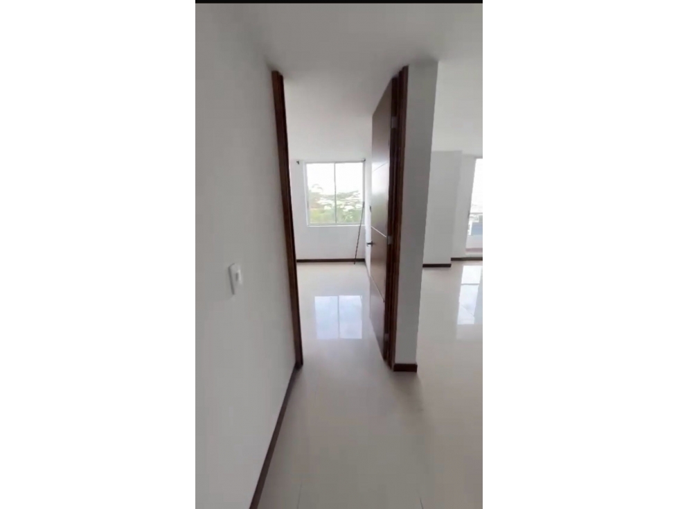 Se vende APARTAMENTO, av Bolívar , Armenia Quindio. — foto 4