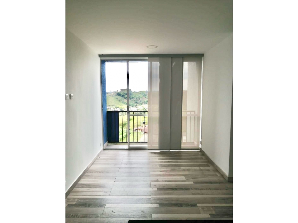 Se vende APARTAMENTO, av centenario, Armenia Q.