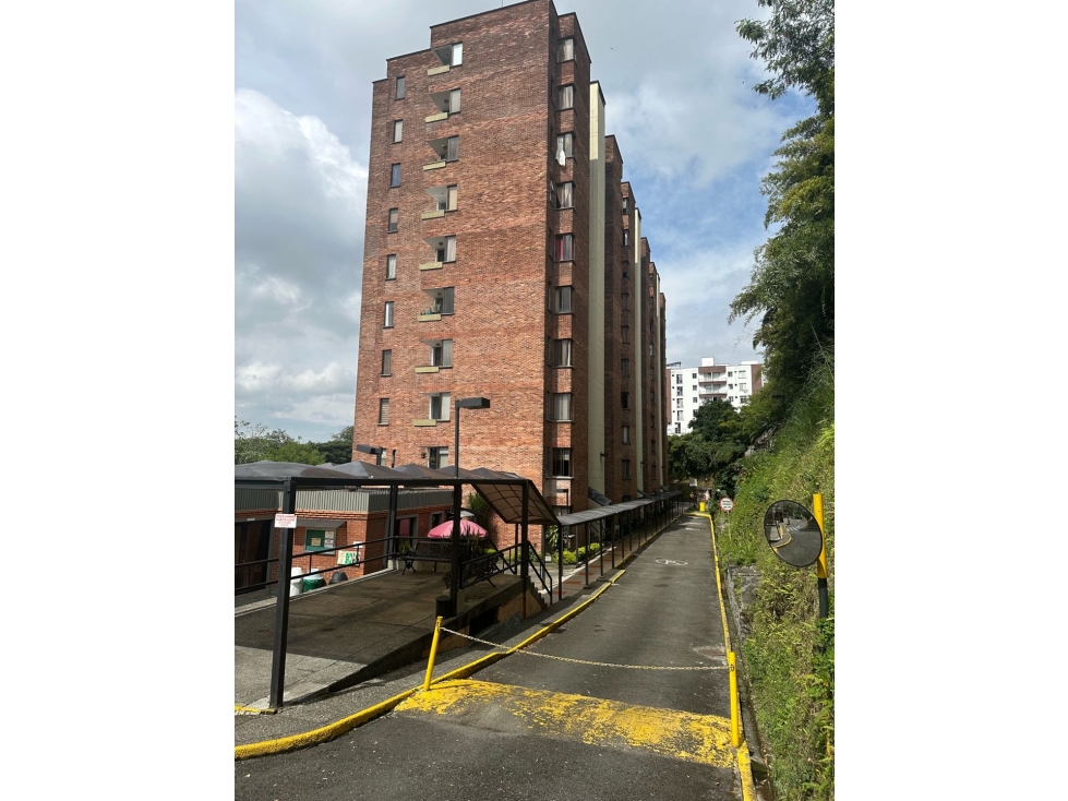 SE VENDE APARTAMENTO AV SUR PEREIRA