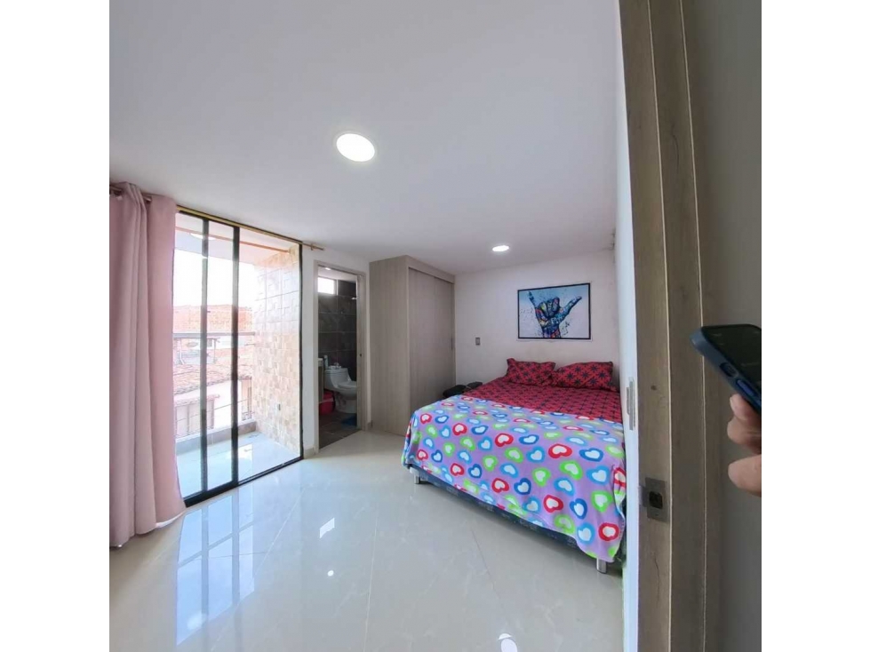 SE VENDE APARTAMENTO, BARRIO EL ROSARIO A 5 MIN DEL PARQUE DE BELLO — foto 6