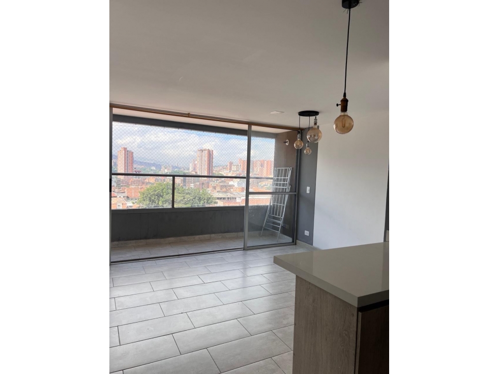 SE VENDE APARTAMENTO BELLO - PRADO - BARI