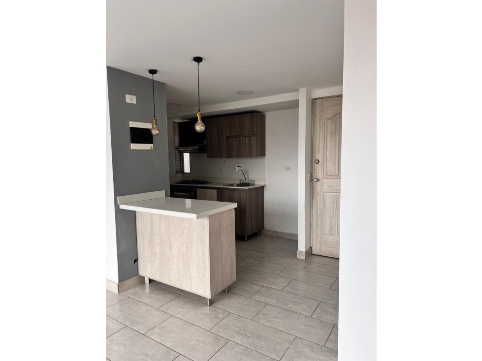 SE VENDE APARTAMENTO BELLO - PRADO - BARI — foto 5
