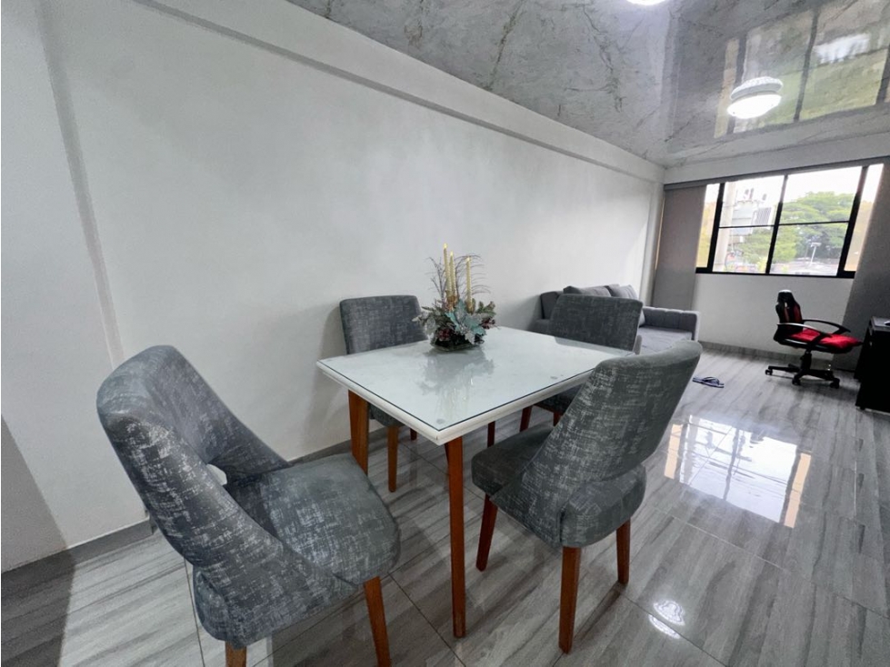 SE VENDE APARTAMENTO CALI NORORIENTE PRADOS DE ORIENTE LUJO PARQUEO — foto 2