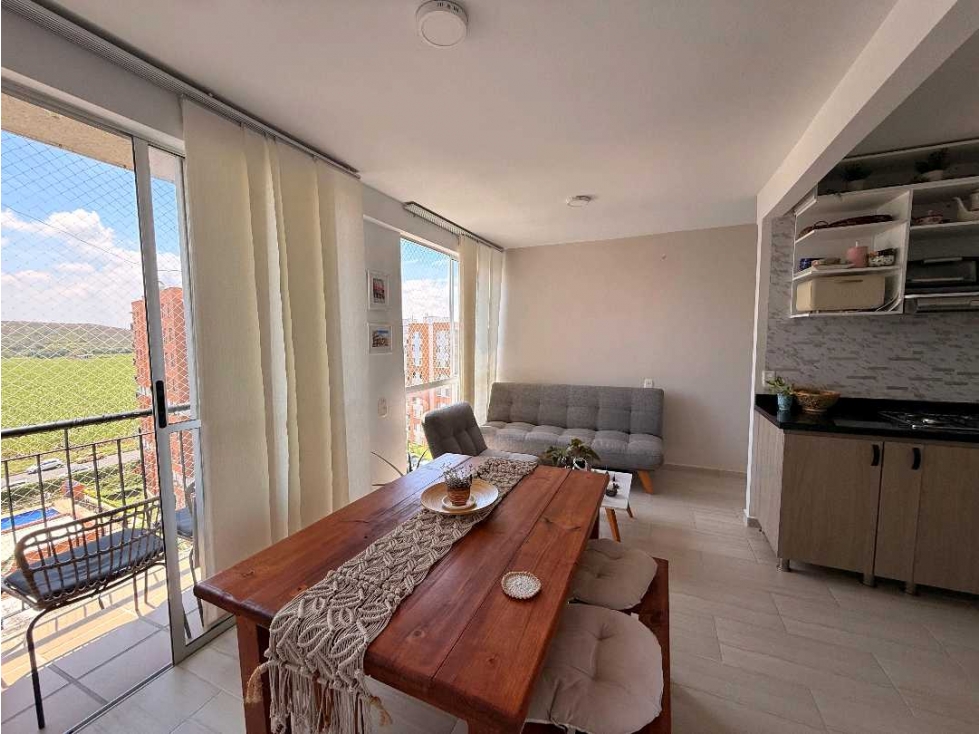 SE VENDE APARTAMENTO CIUDAD MELENDEZ PISO9 C/ASCENSOR PARQ.COMUNITARIO — foto 2