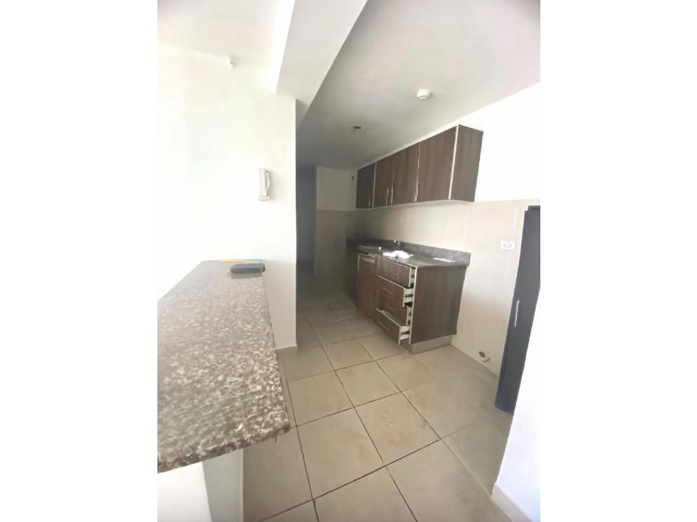 SE VENDE APARTAMENTO CÉNTRICO EN PUEBLO NUEVO PH VISTA MARINA TOWERS — foto 4