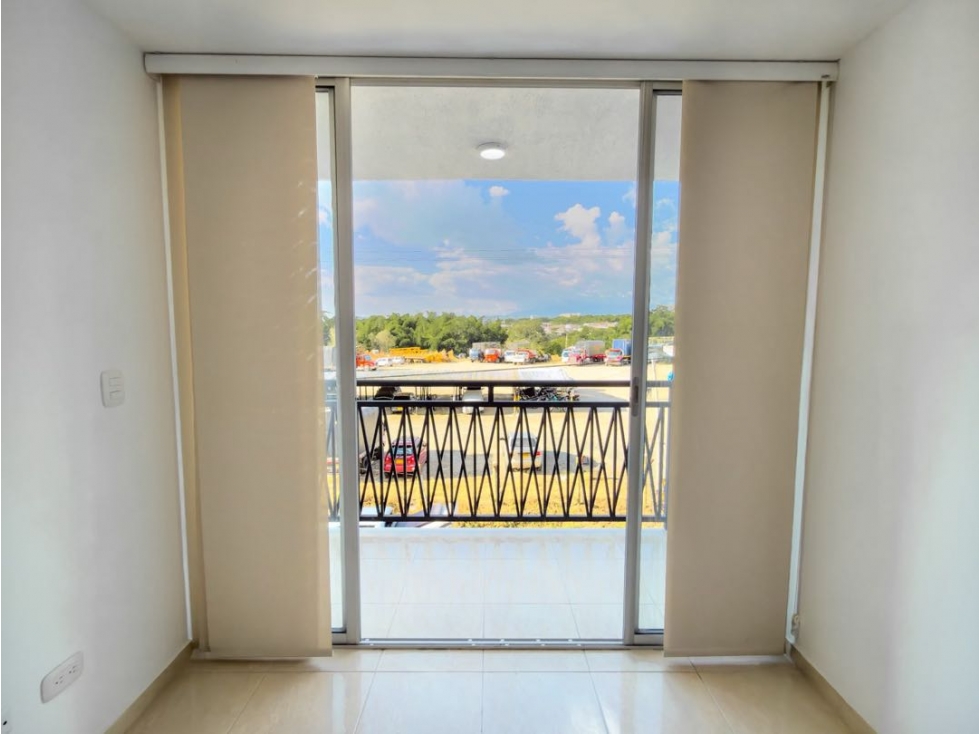 Se vende APARTAMENTO, reformado( puerto espejo)sur Armenia Quindío . — foto 2