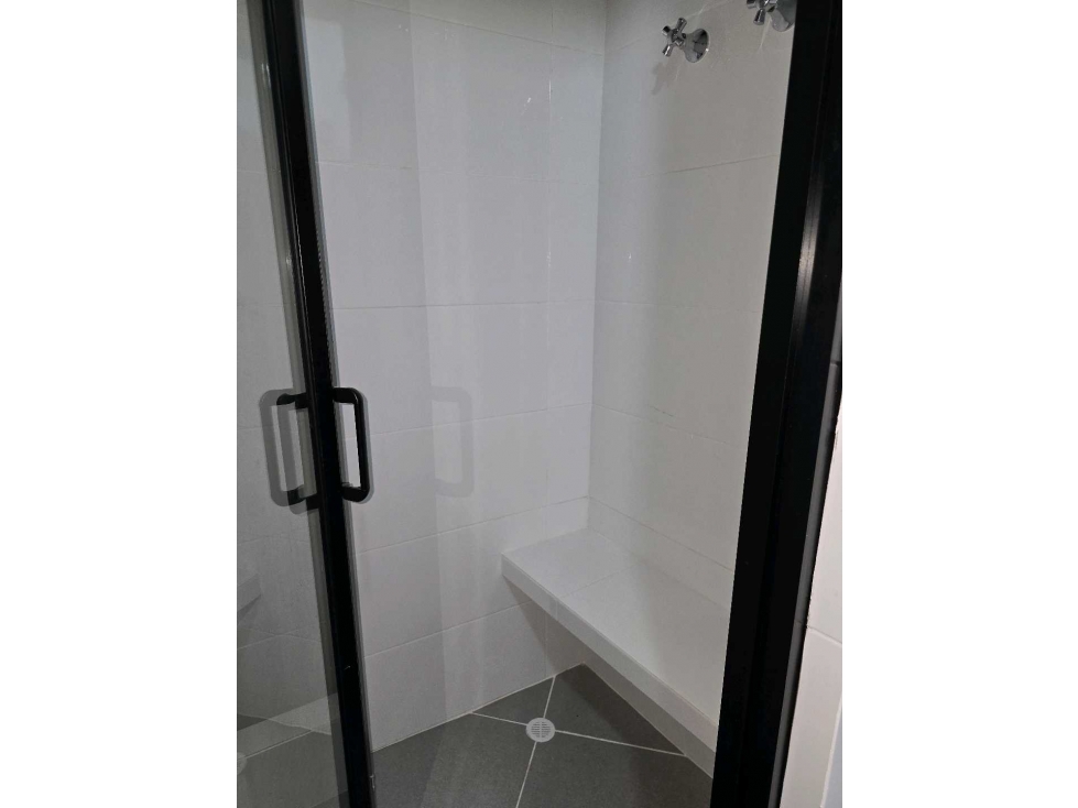 SE VENDE APARTAMENTO CON JACUZZI EN GUATAPÉ - 5