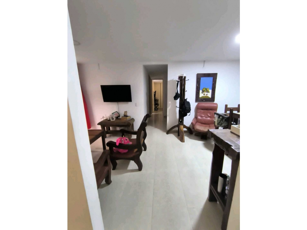 SE VENDE APARTAMENTO CON PARQUEADERO PRIVADO EN UNIDAD CERRADA