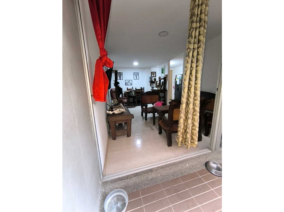 SE VENDE APARTAMENTO CON PARQUEADERO PRIVADO EN UNIDAD CERRADA — foto 2
