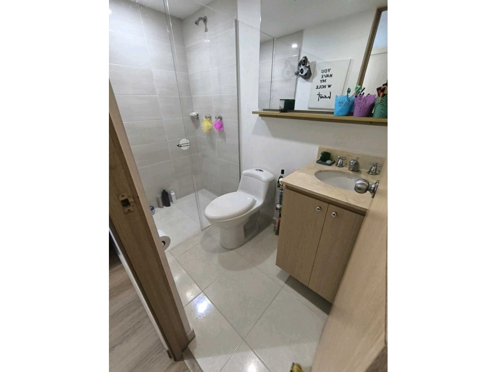 SE VENDE APARTAMENTO CON PARQUEADERO PRIVADO EN UNIDAD CERRADA — foto 4