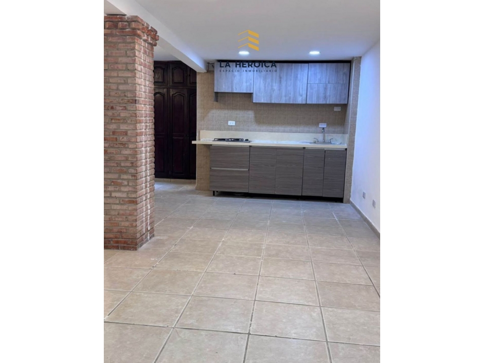 SE VENDE APARTAMENTO CON TERRAZA AMPLIA-BARRIO ALMIRANTE COLON — foto 5