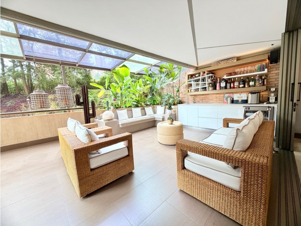 SE VENDE APARTAMENTO CON TERRAZA POBLADO EL TESORO — foto 4