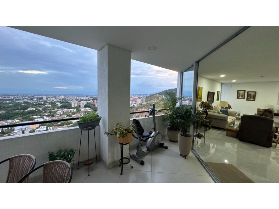 SE VENDE APARTAMENTO CON VISTA PANORAMICA MENGA CALI — foto 3