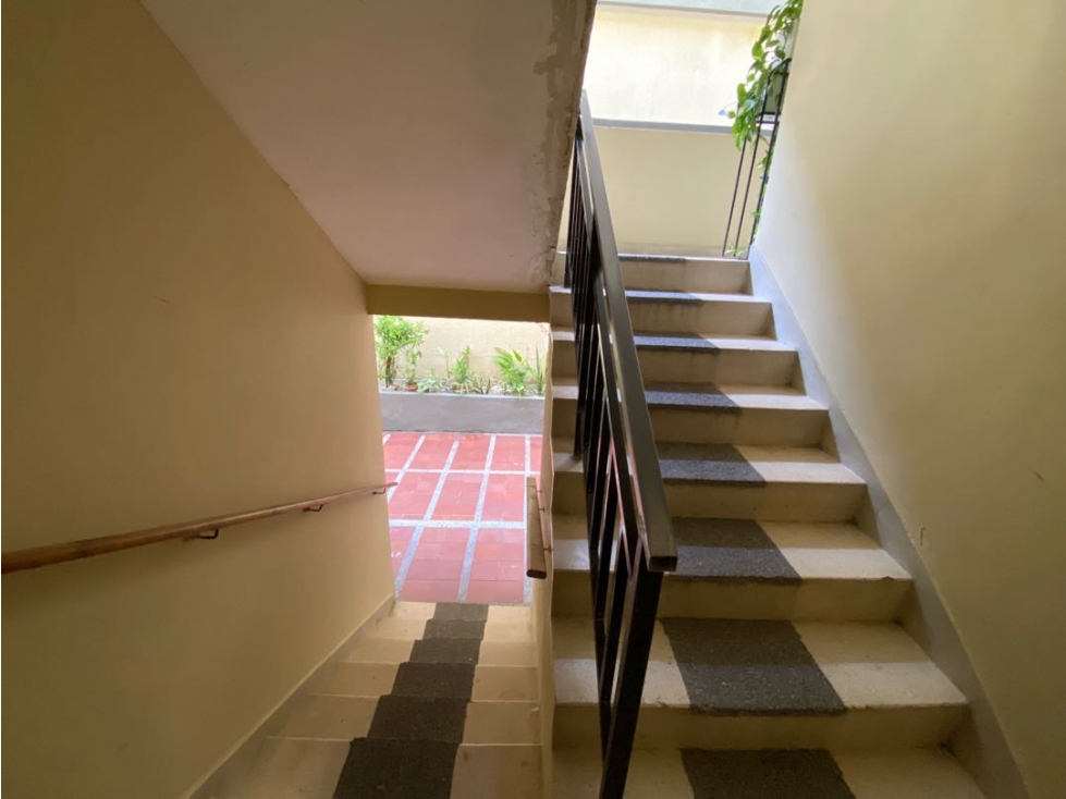 Se vende apartamento de 140mts piso 2 sin ascensor barrio viejo prado