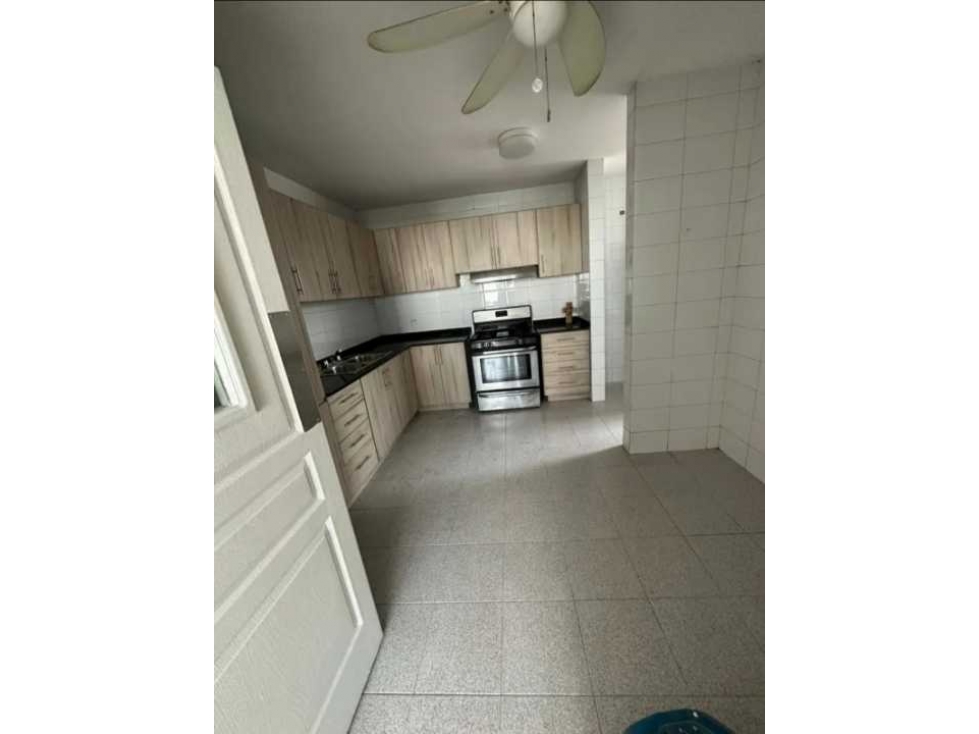 Se vende apartamento de 150 mts en San francisco/Ph Plaza Real $$239K — foto 2