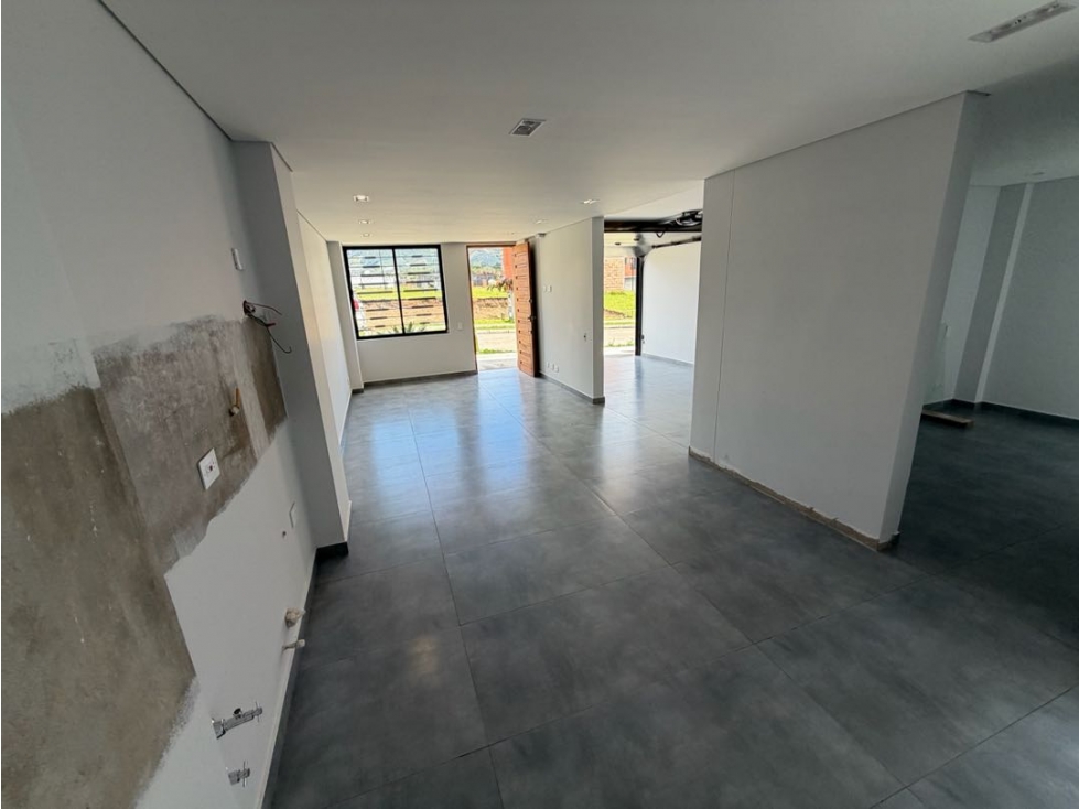 SE VENDE APARTAMENTO DE 1ER PISO EN EL CARMEN DE VIBORAL RESERVA DEL C — foto 2