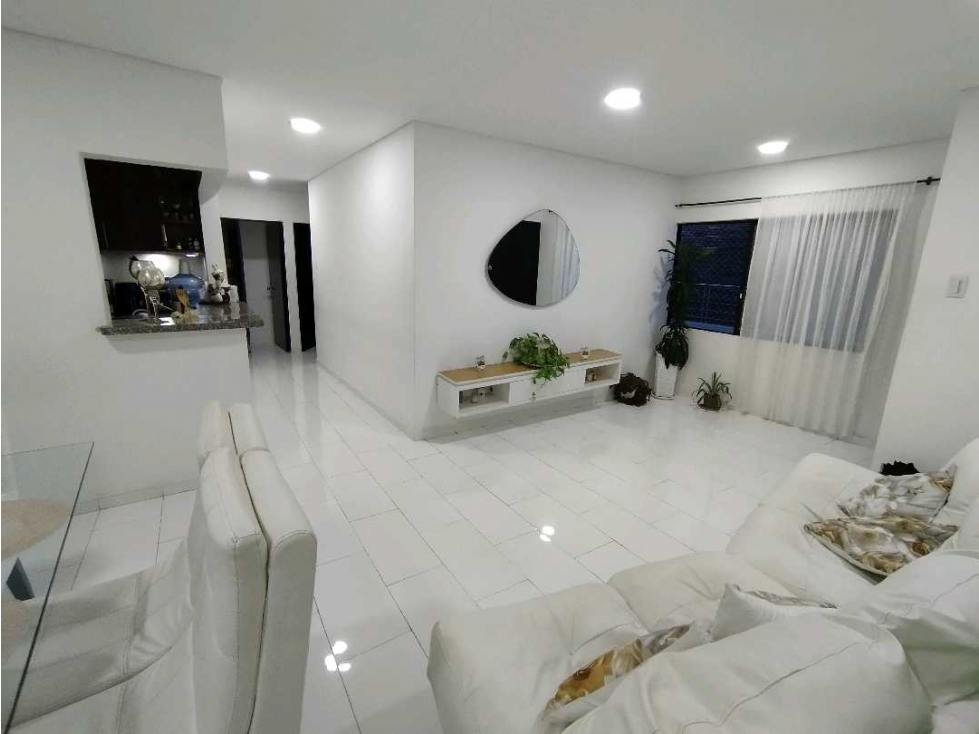 SE VENDE O ARRIENDA APARTAMENTO DE 3 ALCOBAS, BARRIO MANGA - CARTAGENA