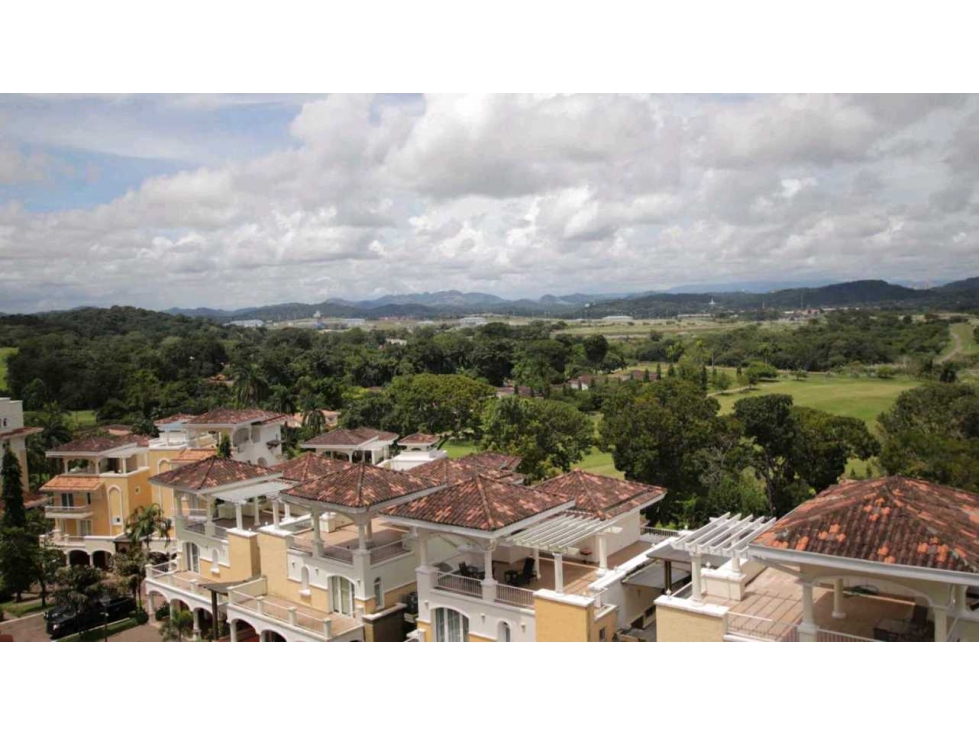 SE VENDE APARTAMENTO DE 3 REC. EN TUCAN COUNTRY CLUB Y RESORT(RT3Y)