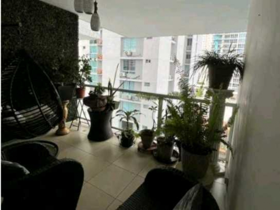 SE VENDE APARTAMENTO DE 3 REC.EN BELLA VISTA, PH BLUE PARK — foto 2