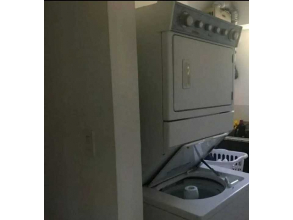 SE VENDE APARTAMENTO DE ESQUINA 125 MTS 3 REC 2 BAÑOS CON LINEA BLANCA — foto 4