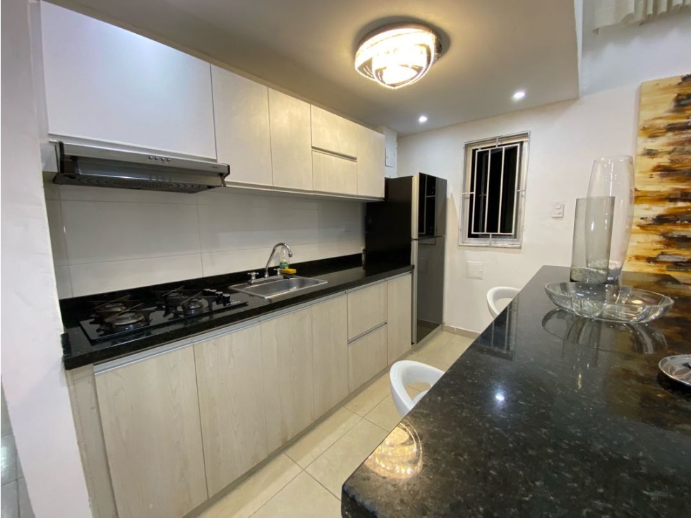 SE VENDE APARTAMENTO DE LUJO DE DOS NIVELES, BIFAMILIAR, BARRIO BOSTON — foto 4