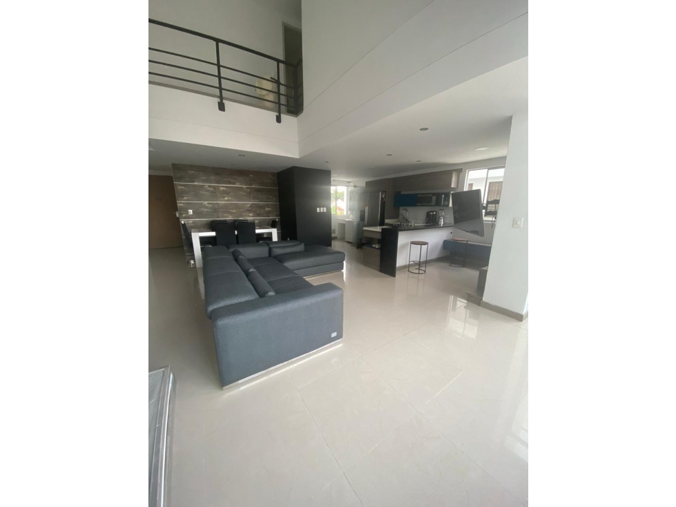 Se Vende Apartamento Dúplex en Pinares — foto 4