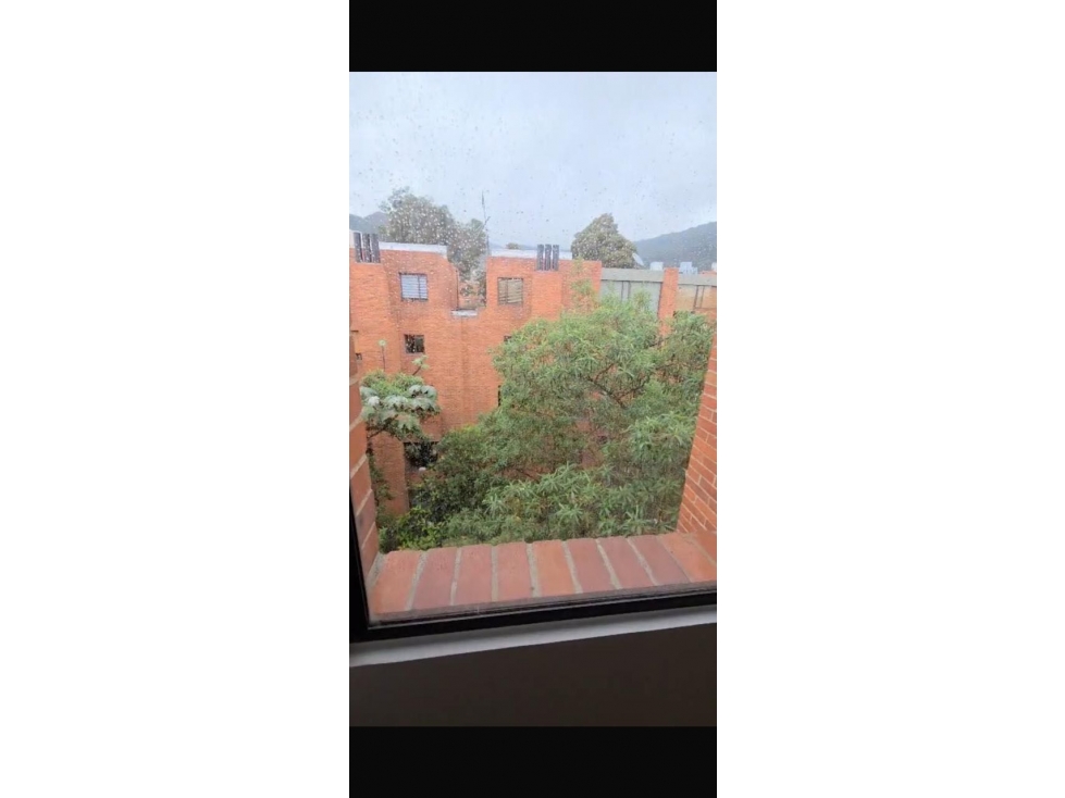 SE VENDE APARTAMENTO DÚPLEX EN SANTA PAULA. A