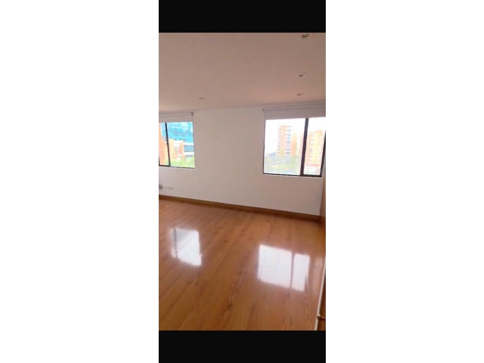 SE VENDE APARTAMENTO DÚPLEX EN SANTA PAULA. A — foto 5