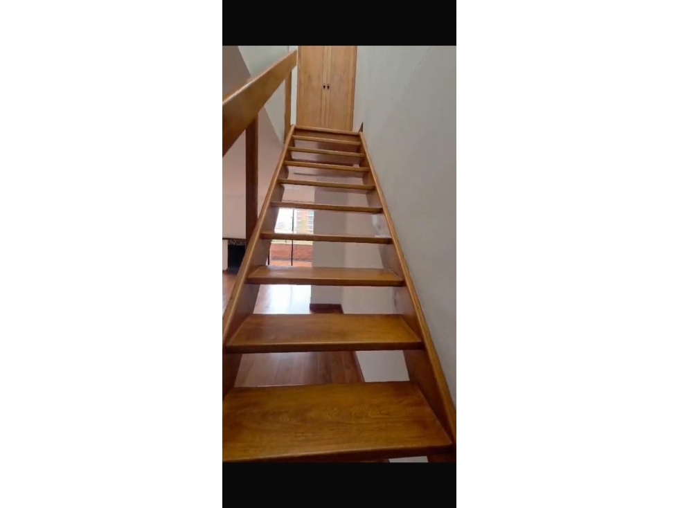 SE VENDE APARTAMENTO DÚPLEX EN SANTA PAULA. A — foto 6