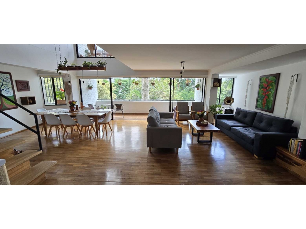 Se vende apartamento dúplex en Medellín Antioquia