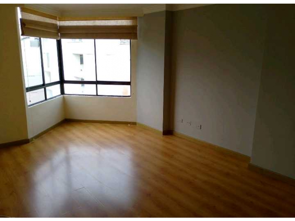 Se vende apartamento dúplex frente al portal del Quindío Armenia.