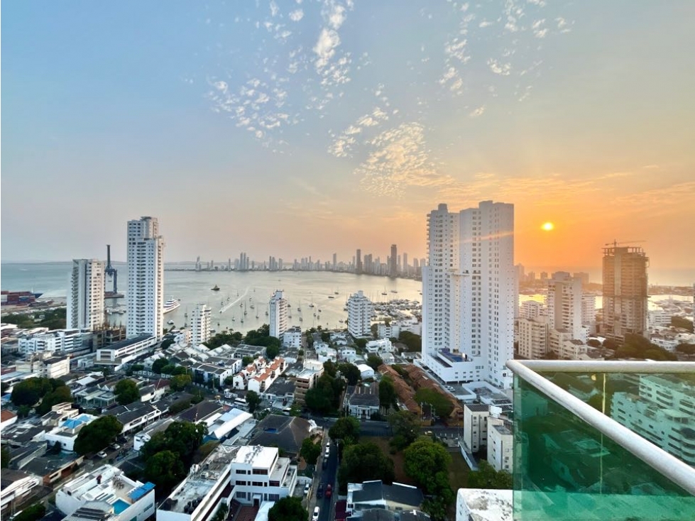 SE VENDE APARTAMENTO DUPLEX, BARRIO MANGA, EDIFICIO OPALO