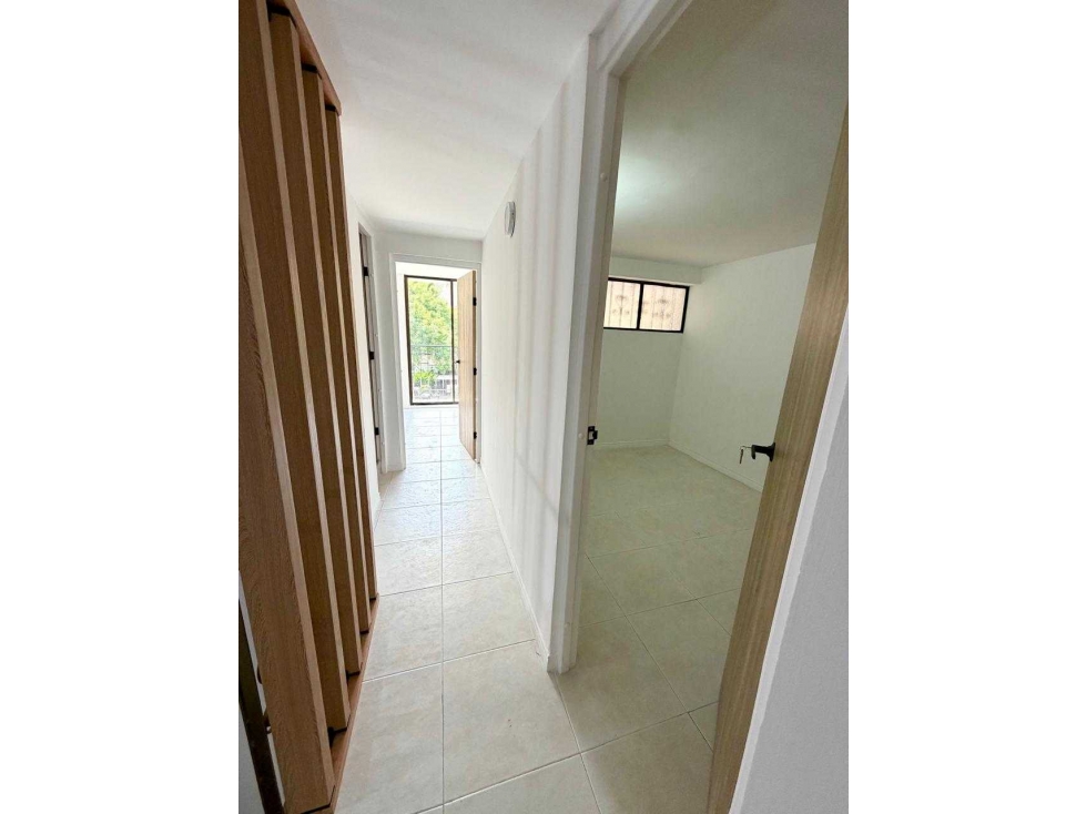 SE VENDE APARTAMENTO DUPLEX PISO 3, EN ENVIGADO EL PORTAL. — foto 6