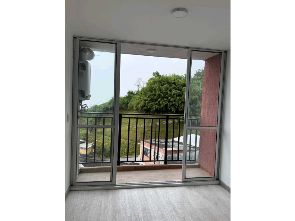 SE VENDE APARTAMENTO, EDIFICIO SOLARIS MANIZALES — foto 4