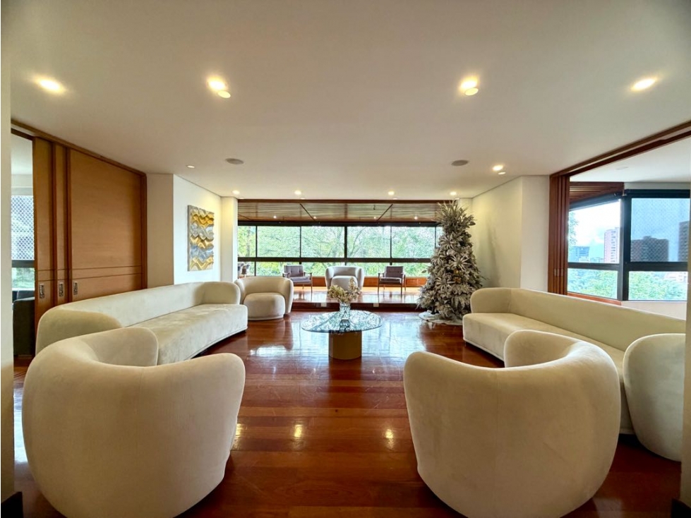 SE VENDE APARTAMENTO EL POBLADO EL TESORO -PINO VIEJO — foto 2