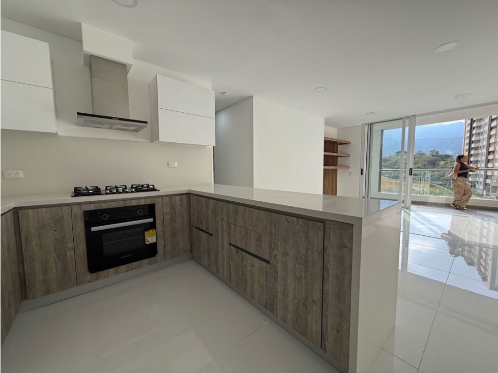 SE VENDE APARTAMENTO EN ALTOS DE CIUDAD JARDÍN MMCV
