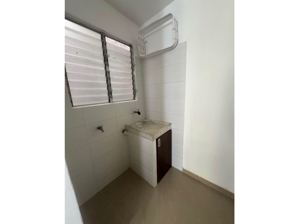 Se vende apartamento en amarilo Rosablanca 2 habitaciones — foto 2