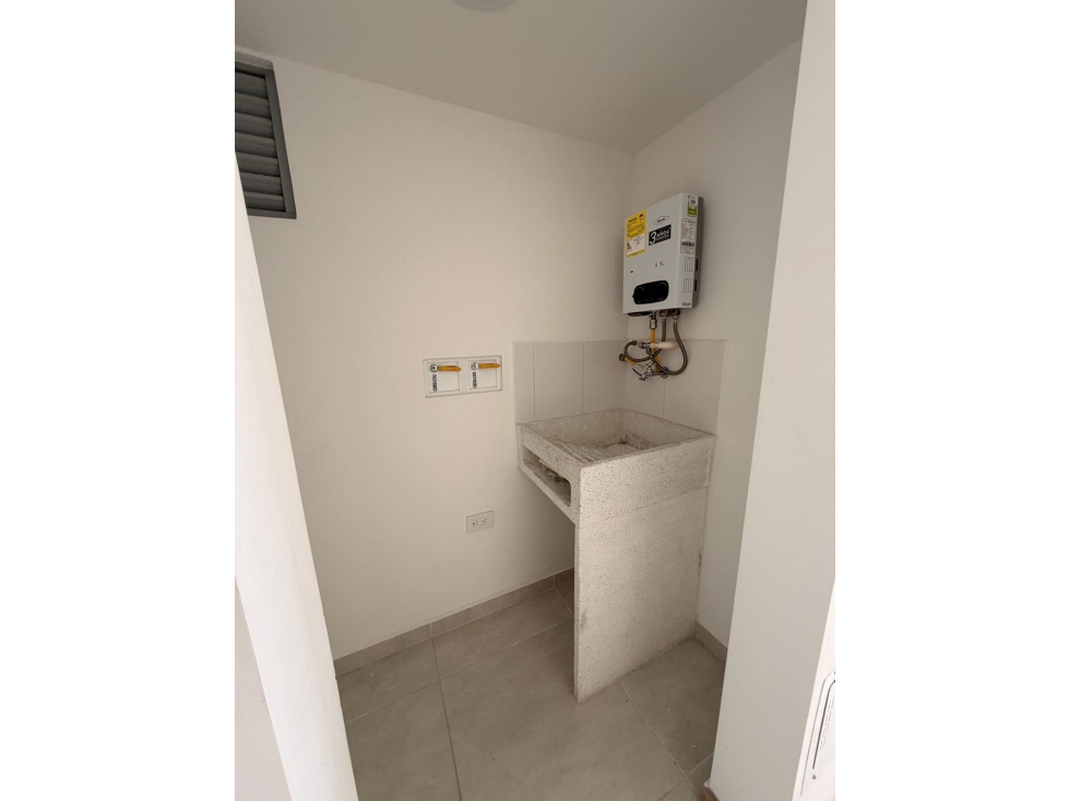 SE VENDE APARTAMENTO EN AMAZONIA — foto 3