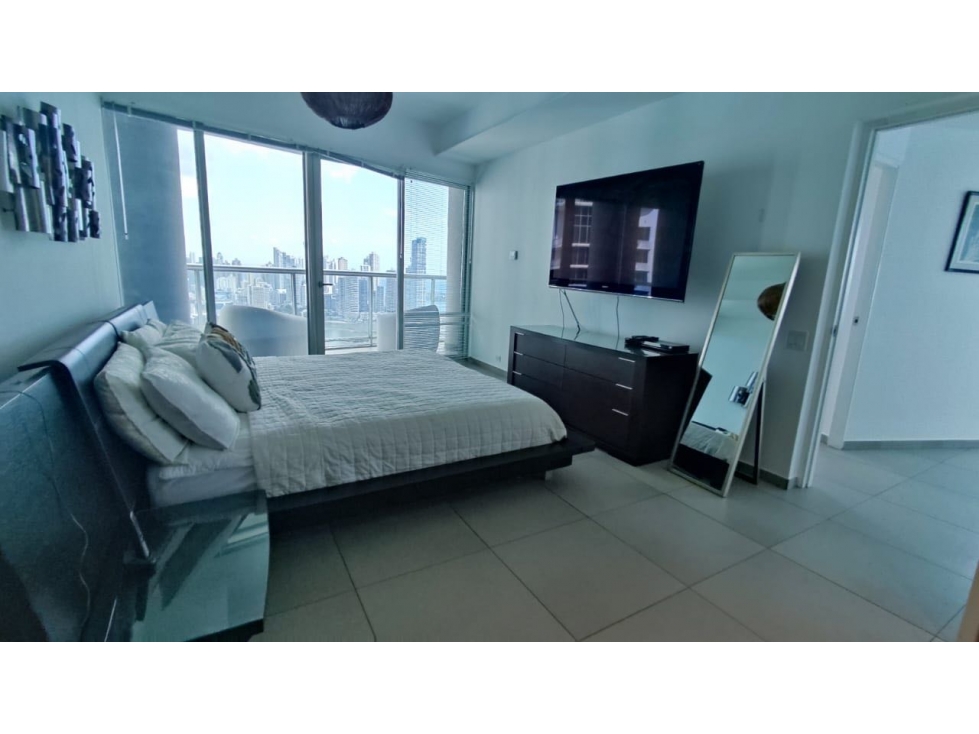 SE VENDE APARTAMENTO EN AV. BALBOA PH YACHT CLUB — foto 2