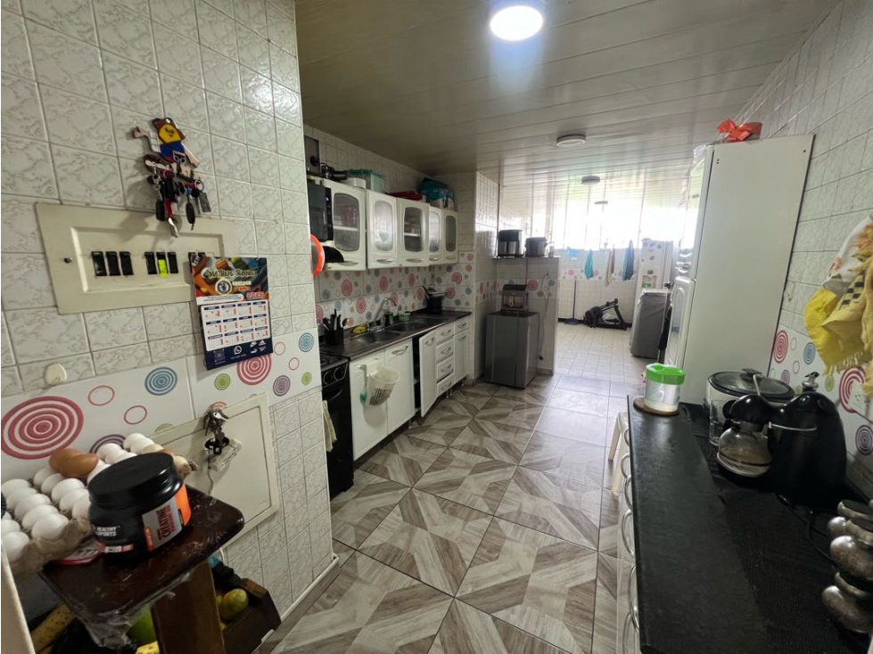 SE VENDE APARTAMENTO EN AV BOLIVAR — foto 6