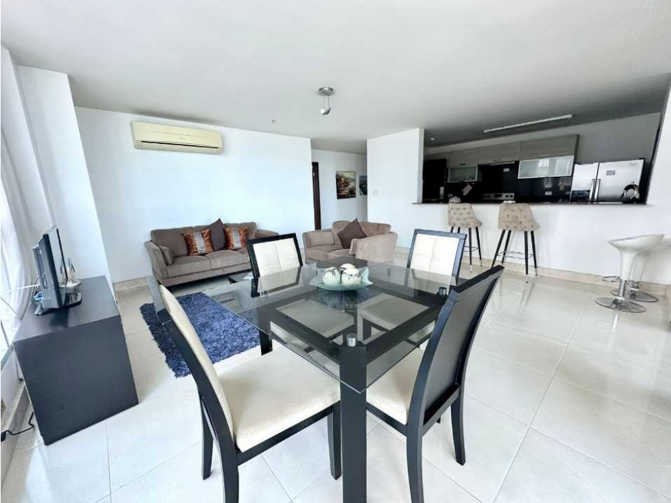 Se vende apartamento en avenida balboa de 128 mts/Ph Villas del mar