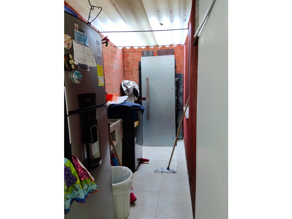 SE VENDE APARTAMENTO EN ALTOS DE SANTA ELENA, SUR DE CALI 485. — foto 2
