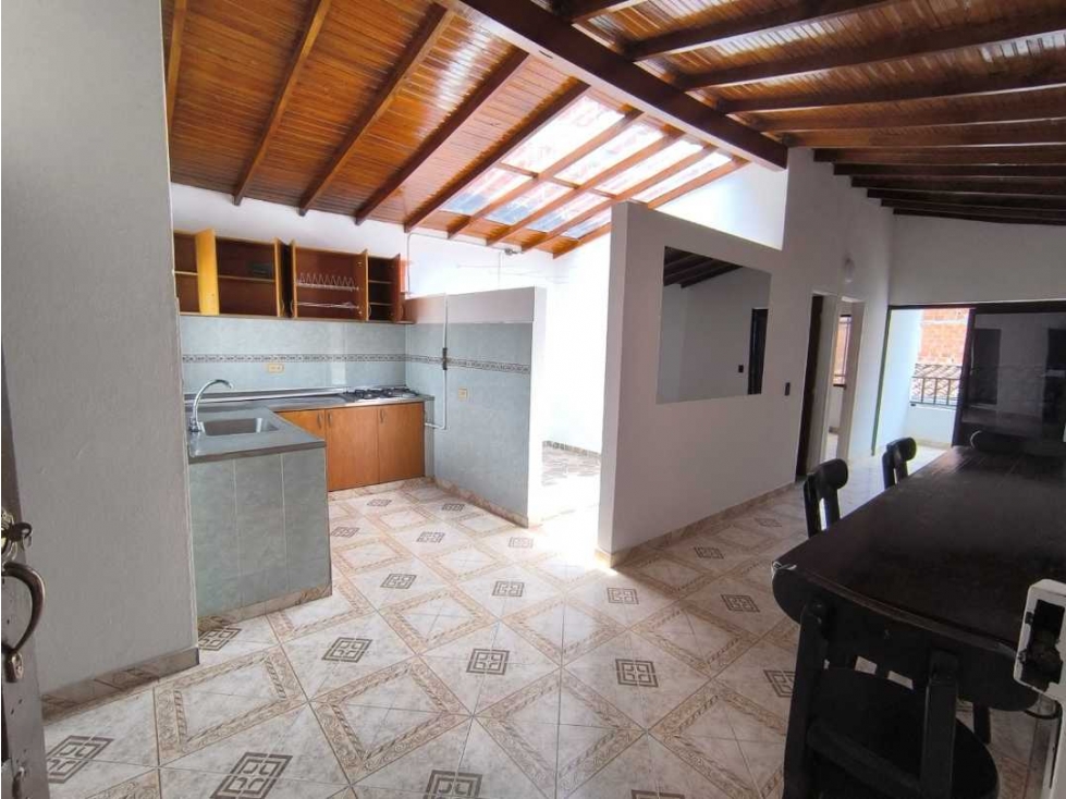 SE VENDE APARTAMENTO EN BARRIO NUEVO - PARTE MEDIA — foto 2